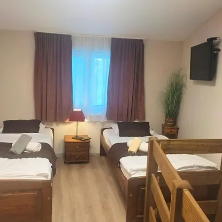 Lejlighedshotel & Pool Prestige Ivica 3*