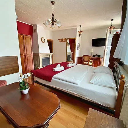 & Pool Prestige Ivica Aparthotel Marianka